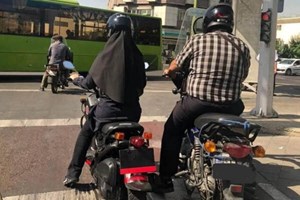 صدور گواهینامه موتورسیکلت برای بانوان در انتظار مصوبه مجلس