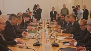 دیدار وزیران خارجه ایران و روسیه در مسکو/ لاوروف: گفتوگوهای ایران و روسیه فعالانه ادامه دارد