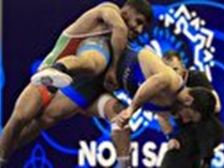 غلامرضا فرخی برترین فرنگی کار جهان شد/ اتحادیه جهانی: بولدزر ایرانی همه را تار و مار کرد