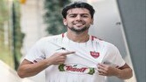سعید مهری قراردادش را با پرسپولیس فسخ میکند