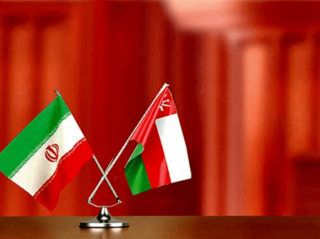 بلومبرگ: تمرکز مذاکرات ایران و عمان بر بازگشایی تنگه هرمز است