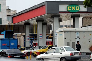پیشنهاد انجمن صنفی CNG به دولت برای حل مشکل بنزین/ توزیع رایگان سیانجی برای همه خودروها بهمدت سهسال