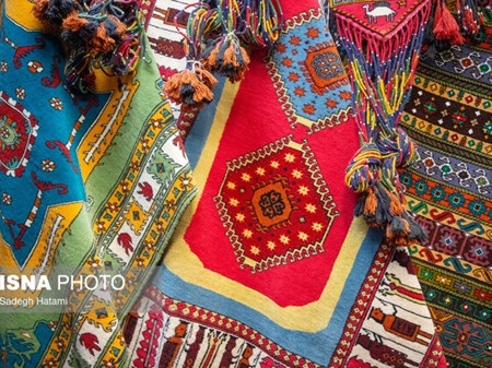 قاچاق گسترده فرش افغانستان به ایران/ مهمترین مطالبه بافندگان و فعالان صنایع دستی، بیمه است