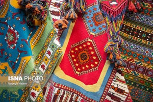 قاچاق گسترده فرش افغانستان به ایران/ مهمترین مطالبه بافندگان و فعالان صنایع دستی، بیمه است