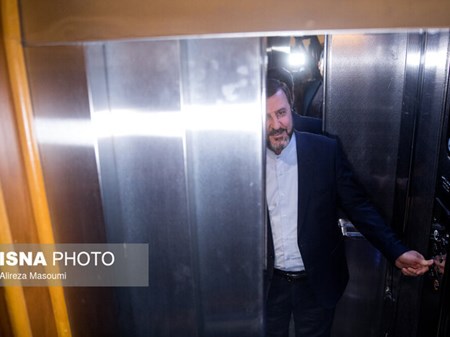 غریب‌آبادی: غرب آماده مذاکره نیست/ آثار منفی اسنپ‌بک​​​​​​​ کنترل شد