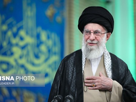 جمعی از معلمان کشور تا ساعتی دیگر با رهبر انقلاب دیدار می‌کنند