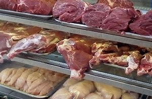 افزایش تولید مرغ و کاهش واردات گوشت قرمز در خوزستان