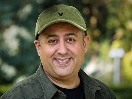 ابراهیم شفیعی: نقش پسر آقای ملون را در «صبح جمعه با شما» بازی می‌کنم/ هیچ هنرمندی منوچهر نوذری نمی‌شود