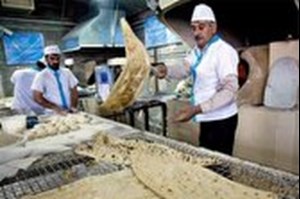 مشکلی در تامین نان نداریم/قیمت جدیدی برای نان تعیین نشده است