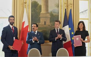 بحرین و فرانسه توافقنامه همکاری دفاعی امضا کردند/ تبادل اطلاعات راهبردی محور همکاری