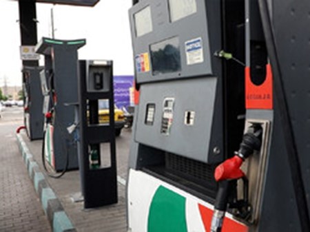 با اجرای طرح اصلاح قیمت بنزین مالکان چند خودرو چقدر سهمیه سوخت می‌گیرند؟