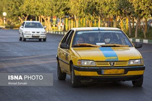 حذف ۸۰۰۰ نفر از فهرست بیمه رانندگان تاکسی/ جایگزینی تدریجی پشت نوبتیها