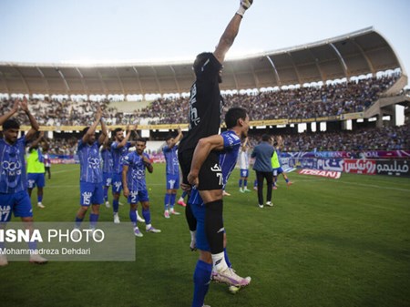 فلاحتزاده: ساپینتو از رفتارهای احساسی فاصله گرفته است/ استقلال قهرمان میشود