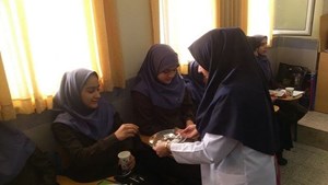 توزیع داروهای آهن برای دانش آموزان دختران متوسطه