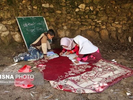 مدیرکل دفتر توسعه عدالت آموزشی آموزش و پرورش اعلام کرد: افزایش ۲ برابری بودجه مدارس عشایر/ فعالیت بیش از ۲۰۰ مدرسه تک‌ دانش‌آموز در کشور