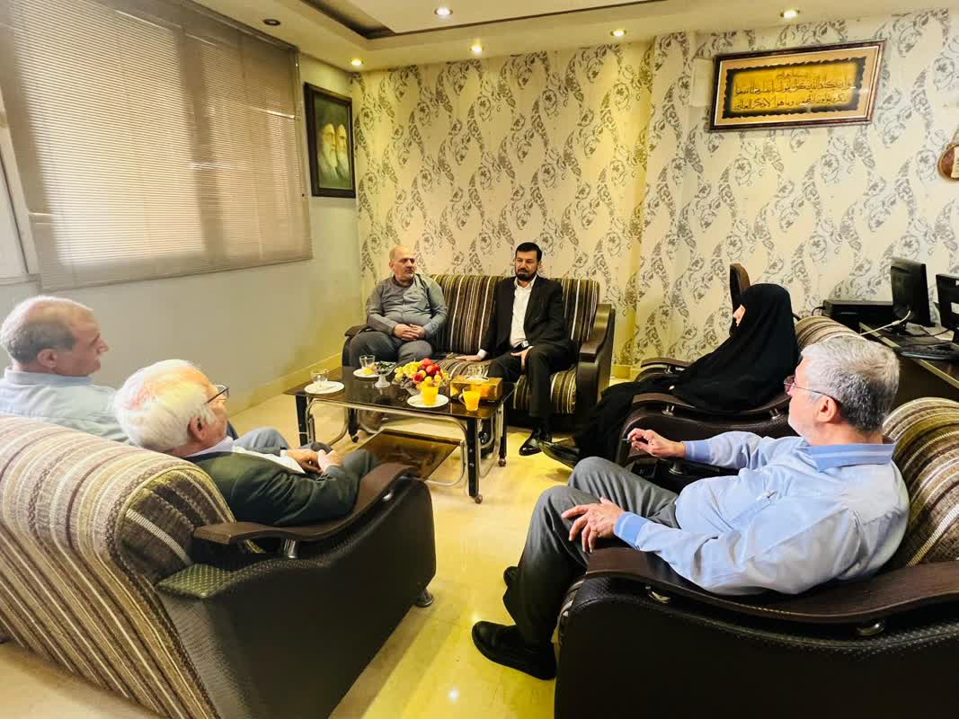 حضور صمیمانه مدیر کل فرهنگ و ارشاد اسلامی خوزستان در مجتمع مطبوعاتی نور خوزستان