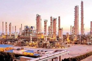 برنامه‌ریزی برای احیای ظرفیت های از دست رفته در پتروشیمی؛ مردم استفاده از محصولات پلاستیکی را مدیریت کنند