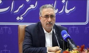 اسفنانی خبر داد: «عجله دارم» تاکسیهای اینترنتی تخلف است/ الزام ایرانخودرو به عرضه ۱۰ هزار خودرو دپو شده