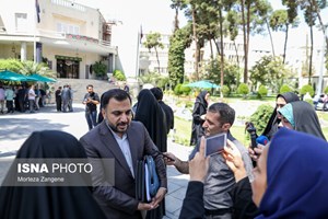 در حاشیه جلسه هیئت دولت/ هشدار وزیر ارتباطات به پیامرسانهای متخلف داخلی