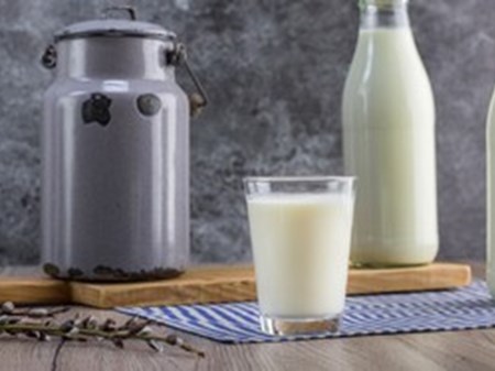 قیمت هر کیلو شیرخام ۲۳ هزار تومان تعیین شد