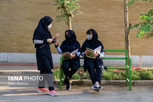 معاون متوسطه اداره‌کل آموزش و پرورش خوزستان خبر داد: اجرای برنامه‌های حمایتی در مدارس دولتی و شبانه‌روزی خوزستان