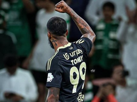 الاهلی مخالف بازگشت ستاره انگلیسی به لیگ جزیره