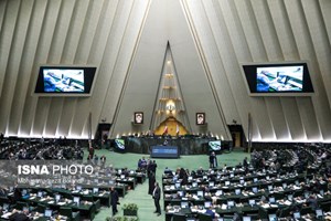 مخالفت مجلس با الزام ثبت یک شماره تلفن همراه برای تمامی اشخاصی که به سن قانونی رسیدهاند