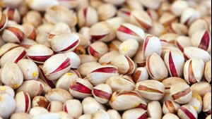 در پی جنگ تحمیلی علیه ایران/ قیمت جهانی پسته به بالاترین حد خود در ۸ سال گذشته رسید