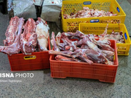 کشف ۱۵۰۰ کیلوگرم گوشت اسب در یک کارگاه قطعه‌بندی در اهواز