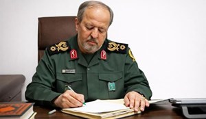 سرپرست وزارت دفاع: عناوین و ابعاد بمب‌ها اهمیتی ندارند/ قدرت موشکی ما معادلات را تغییر داد