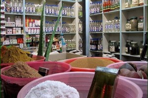 آماری از نشت متادون در عطاریها در دست نیست/ عطاریها مجاز به فروش متادون یا داروی شیمیایی نیستند