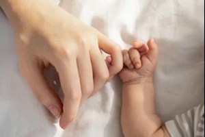 هدیه دولت به مادران؛ واریز ماهانه ۲ میلیون تومان به «کارت امید مادر» از ۱۴۰۵