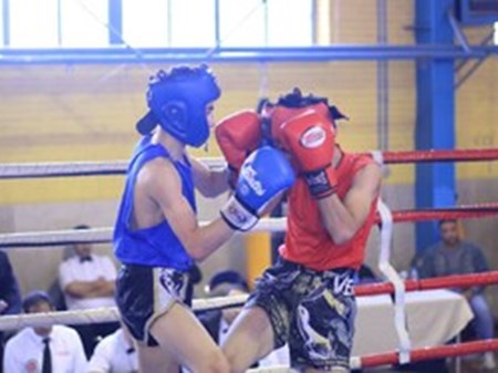 قهرمانی اهواز در مسابقات نیو فول کنتاکت