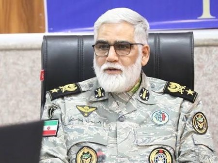 امیر سرتیپ پوردستان: دل ملت ایران به نیرو‌های مسلح قرص باشد