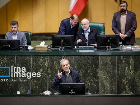 پزشکیان: لایحه بودجه ۱۴۰۵ آتش تورم را کم‌رمق و گرانی را کنترل می‌کند