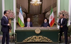 در حضور روسای جمهور دو کشور صورت گرفت/ امضای یک بیانیه و ۱۰ سند همکاری میان ایران و ازبکستان