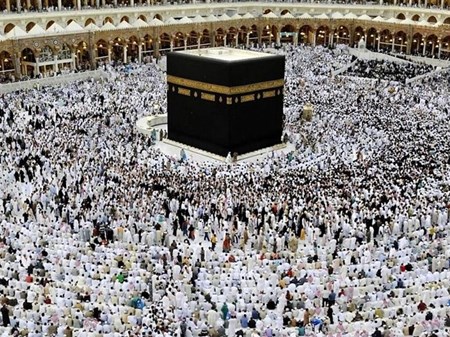 ۲۹ اردیبهشت، نخستین پرواز حجاج خوزستانی به سرزمین وحی