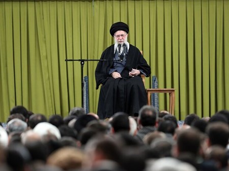 بازتاب بیانات رهبر انقلاب در رسانه‌های عربی/حمله به ایران باعث وقوع جنگ منطقه‌ای می‌شود