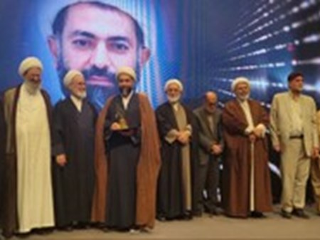 هنرمند خوزستانی برگزیده دهمین جشنواره بین‌المللی هنر آسمانی