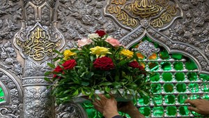 با آغاز ماه ربیع الاول؛ حرم امام حسین(ع) گلآرایی شد+ عکس