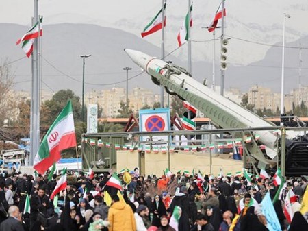 بازتاب حضور گسترده مردم در راهپیمایی ۲۲ بهمن در رسانه‌های عربی