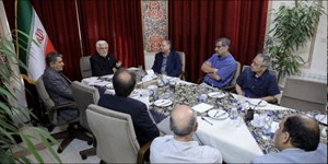 عارف در دیدار با جمعی از اساتید دانشگاه صنعتی شریف: اختلافی میان میدان و دیپلماسی وجود ندارد