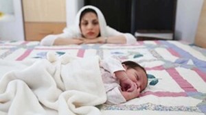 ستفاده همزمان از «مرخصی زایمان» و «بیمه بیکاری» امکان پذیر است؟