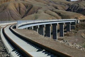 ساخت پل متحرک راهآهن شلمچه- بصره بر روی اروندرود به دست مهندسان ایرانی