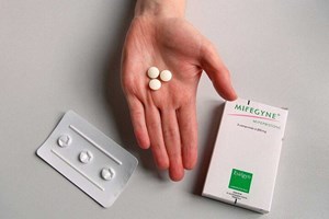 نسخه پیچی آنلاین برای قتل جنین ایرانی!