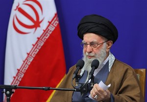 امام خامنه‌ای: دلیل آشفتگی زورگویان، مقابله ایران با نظم ناعادلانه است