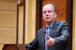 حریری خبر داد: افتتاح دفتر اتاق ایران و چین در شانگهای/ صادرات به چین ۱.۵ برابر میشود