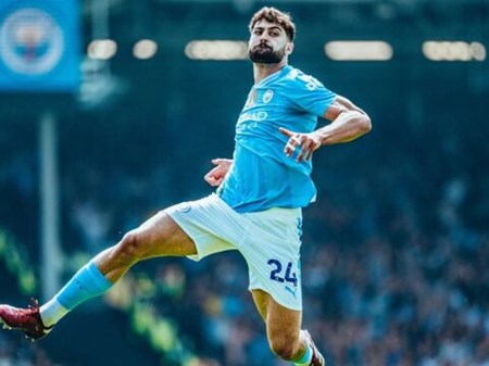 گواردیول اولویت بارسلونا