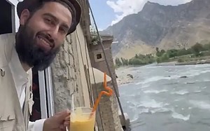 دعوت طالبان از گردشگران آمریکایی!