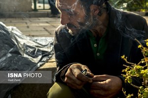 مدیرکل درمان ستاد مبارزه با موادمخدر خبر داد: تدوین طرحی برای کنترل بازار مصرف موادمخدر و معتادانی که امکان ترک ندارند/ هزینه سالانه ۱۲ همت بابت درمان، مقابله و خسارت‌های اجتماعی اعتیاد